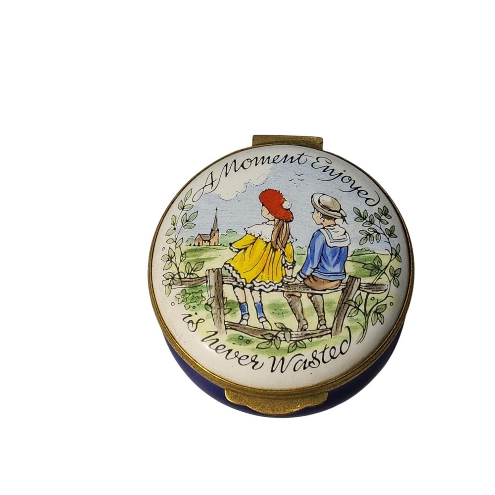 Vintage CRUMMLES &‎ CO. "Moments Enjoyed Is Never Wasted" Enamel Trinket Box